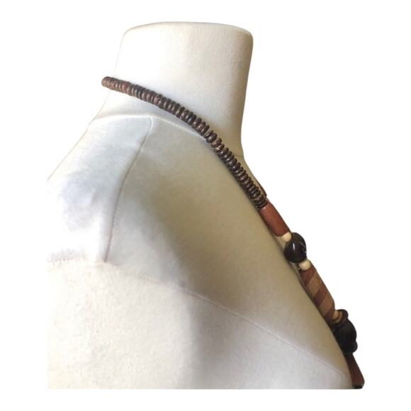 Vintage 1980’s Tribal Inspired Chunky Variety Style Shapes Wooden Brown Necklace - Picture 3 of 10